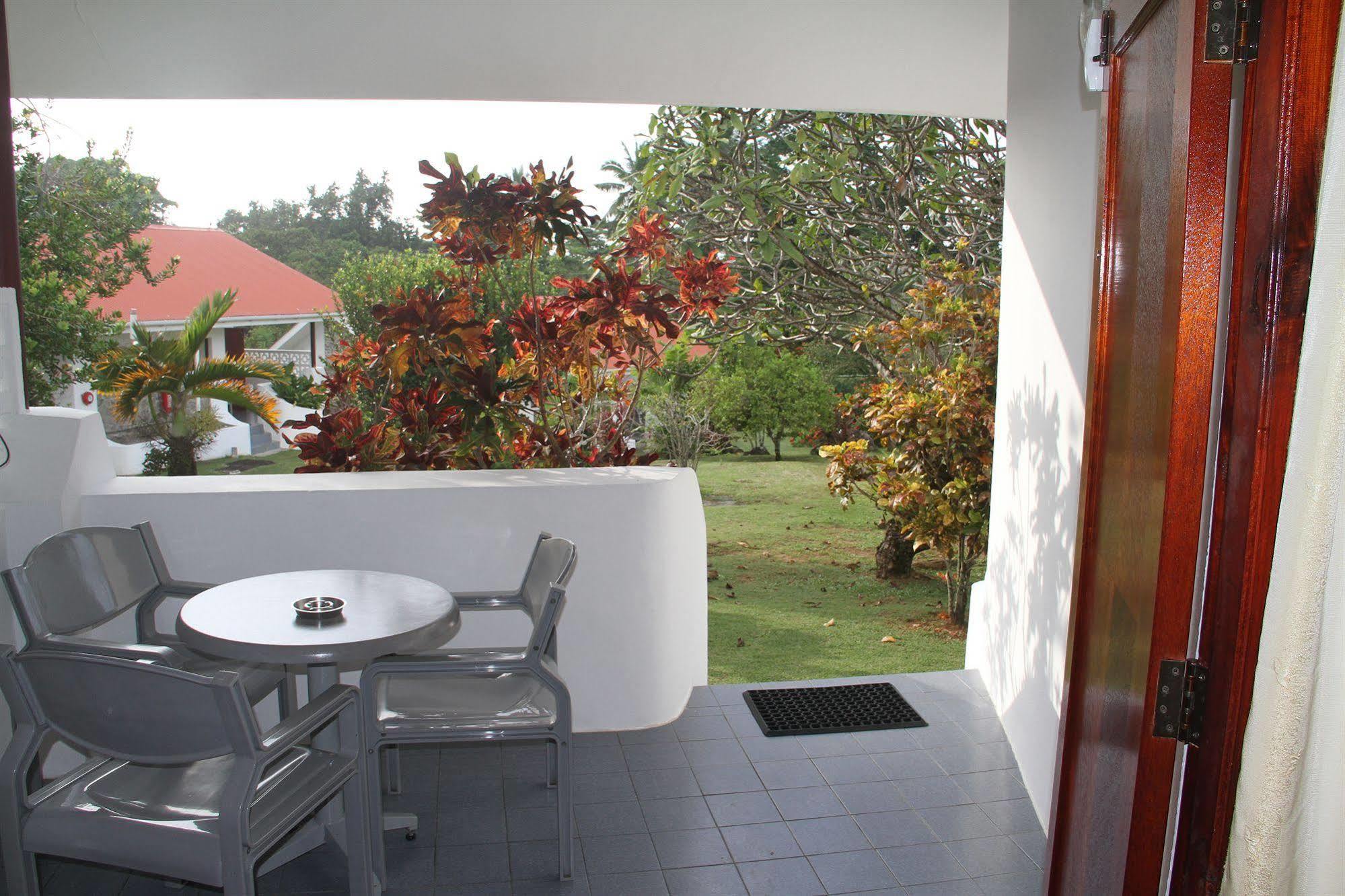 Daniella'S Bungalows Bel Ombre Exterior photo